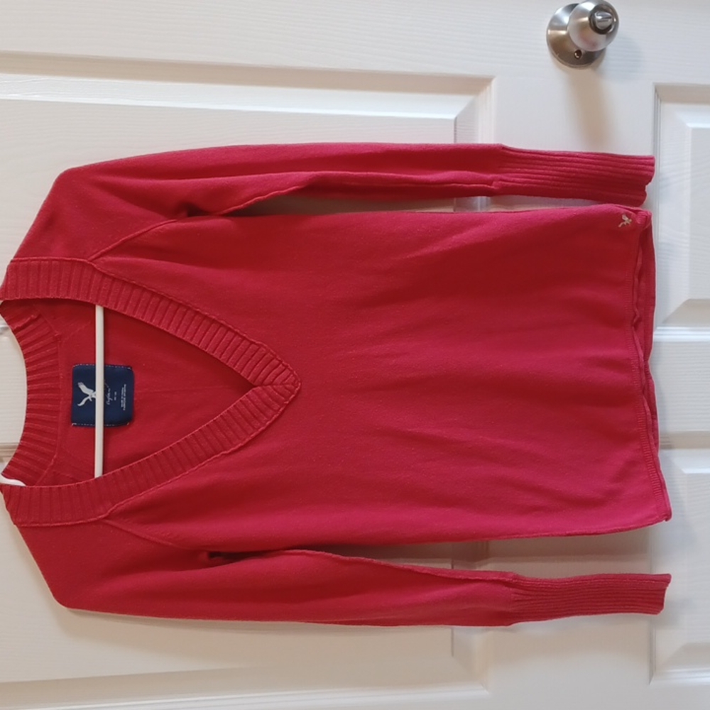 American Eagle medium pink v-neck sweater
